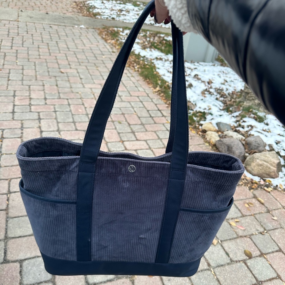 Lulu Lemon Navy Tote Bag